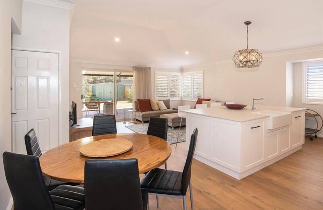 Prevelly Beach House | Walk to the beach