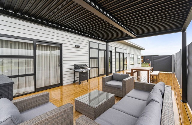 Pride of Pinot - Martinborough Holiday Home