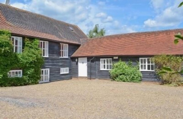 Priory Barn - ideal for large family groups. Sleeps 8/9 adults plus 3 children