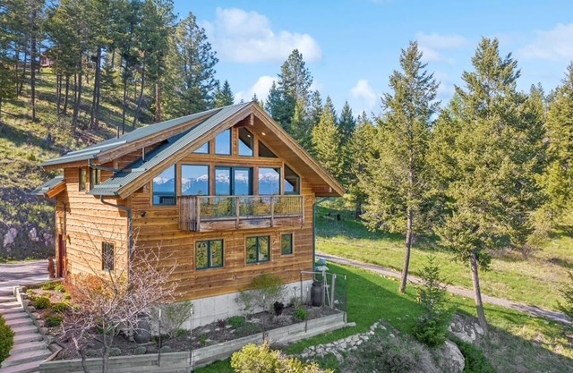 Pristine & Private Glacier Chalet with Unmatched Flathead Lake & Mountain Views