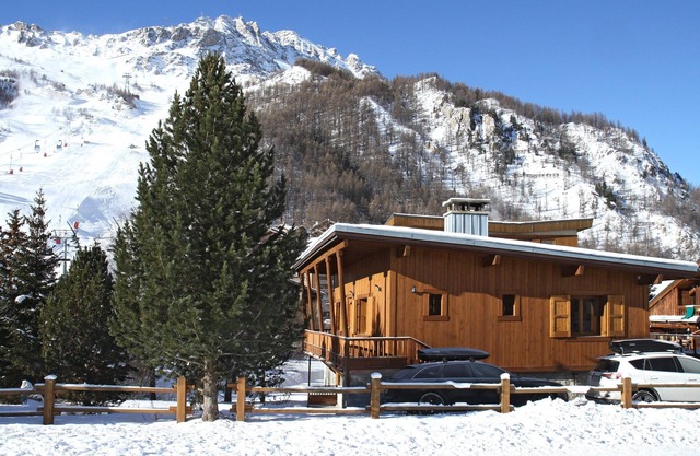 Privé Montagnard Home Cinéma, Cuve Thermal Privée