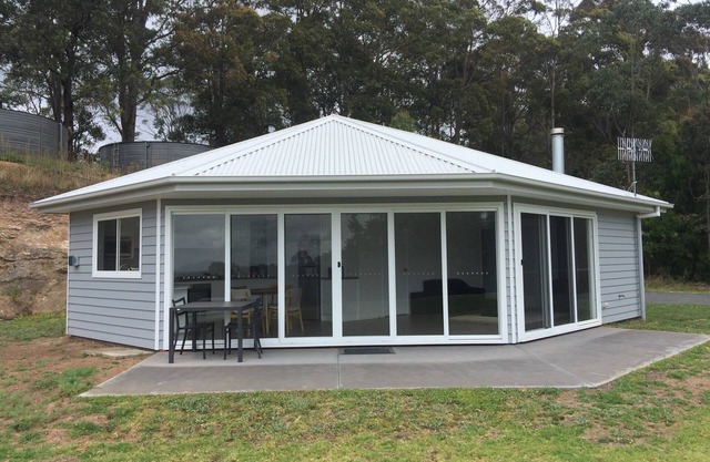 Privacy space comfortnLooking at visiting Bundanon? Uwannavu @Tapitallee Lodges