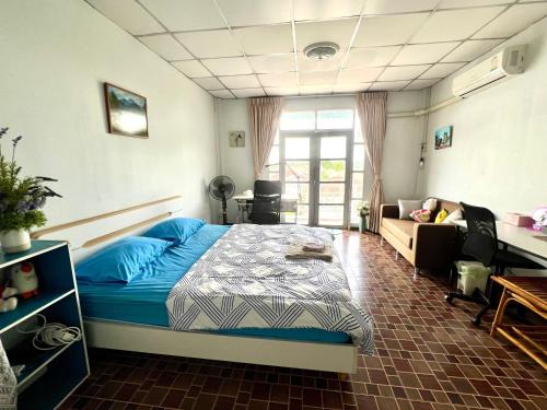 Private 3rd Floor Room