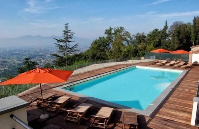 PRIVATE AND SPECTACULAR VIEWS - VILLA GUINIGI - LUCCA
