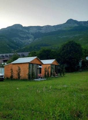 Private Cabin Boge Albania