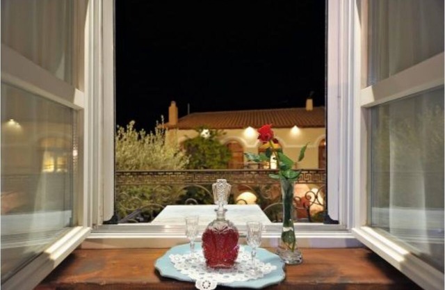 Private Captain's Villa with jacuzzi and steamroom for 12
