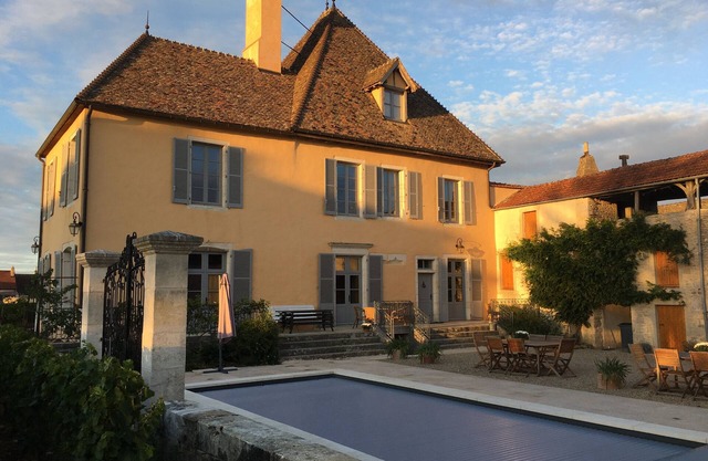 Private Chateau with swimming pool