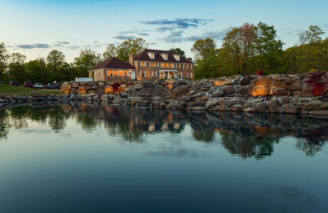 Private estate with lake view: pergola/pool, pickleball, sauna, cold plunge