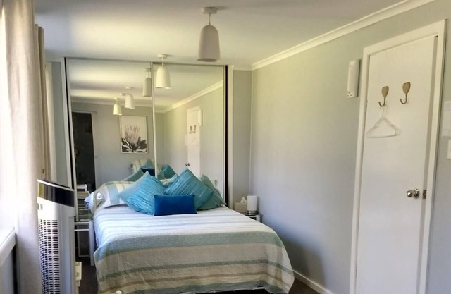 Private Family Bedroom w ensuite (pet friendly)