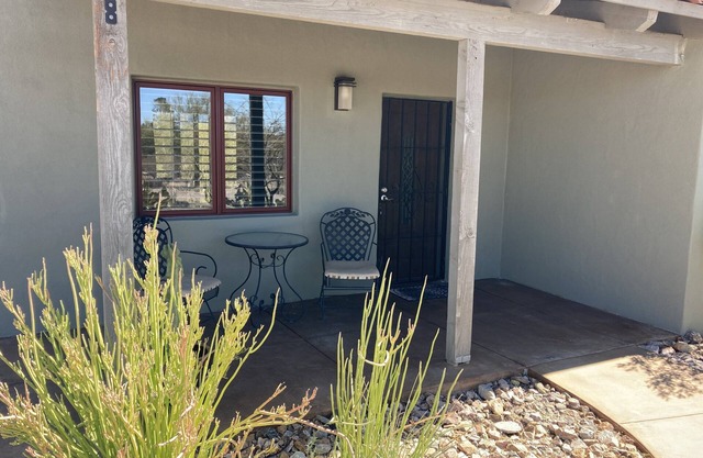 Private guest house on its own two acres. We offer discounted monthly rates.