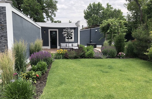 Private Guest House w/Parking Mins to I-70. Close to Red Rocks
