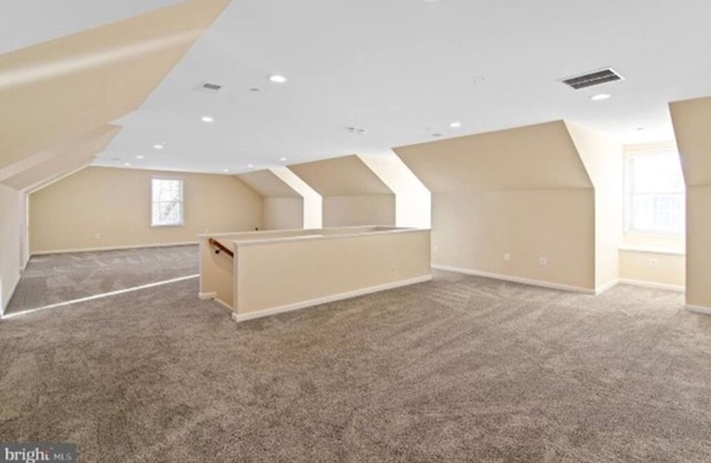 Private King & Shared Suites in Roland Park, MD