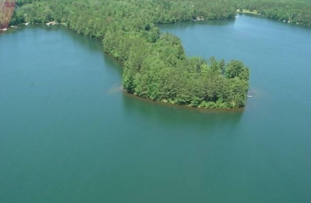 Private Lakefront Home on Peninsula of Pristine Big Bass Lake