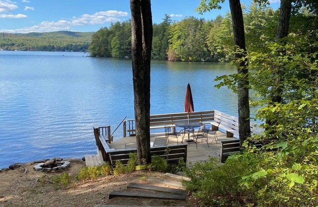 Private lakefront home, a great place for a family vacation!