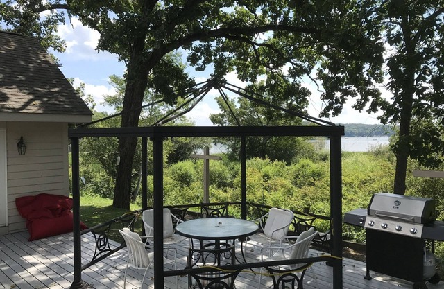 🌲☀️Private Lakefront prop. with Kayaks, Paddle boards, boat rental PVT dock☀️🌲