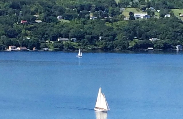 Private Luxury Retreat. Perched Atop A Bluff, Incredible Lake And Village View