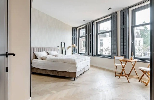 Private Luxury Studio Next to Museum Square and Vondelpark