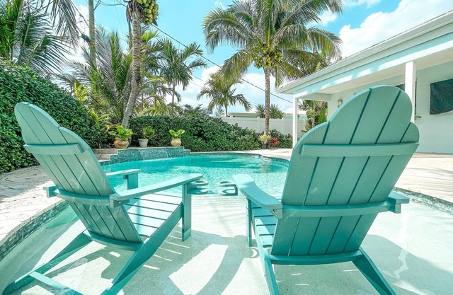 Private Luxury Oasis Minutes From The Beach w/Private Heated Pool
