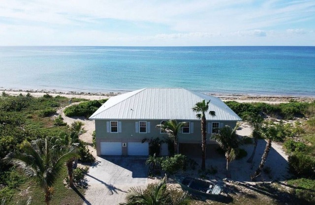 Private Oceanfront Escape - Kayaks, Sunsets, Coral