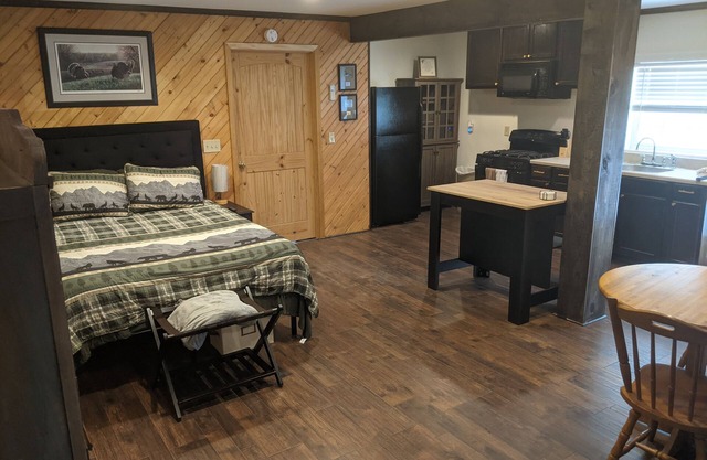 Private, pet friendly studio with many amenities.