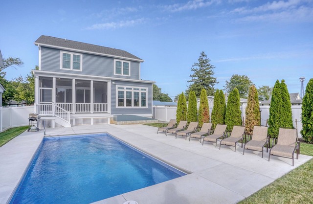 Private Pool Rehoboth Beach House Seven Bedrooms!