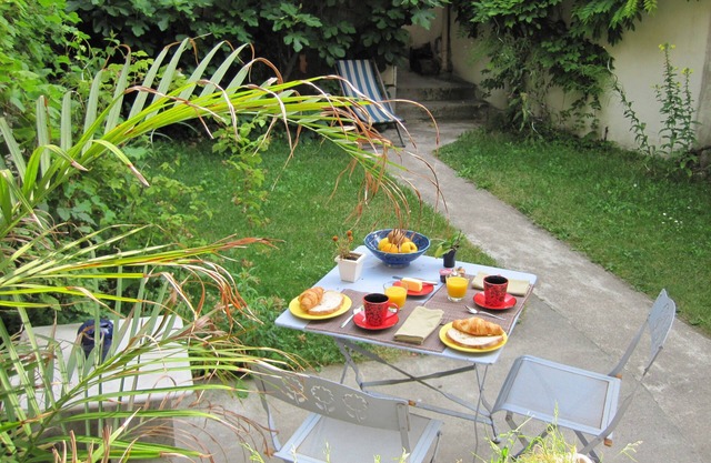 Private room, Breakfast and Garden
