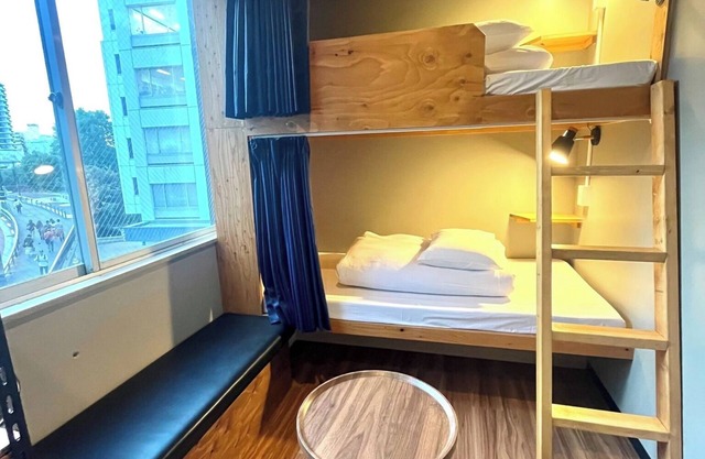 Private room for 2 single bunk bed/Minato-ku Tokyo