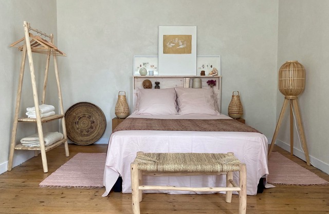 Private room in a family home - Pont-Croix, historic town center- South Finistère