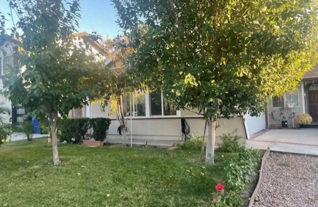 Private & Spacious unit with fruit trees in the front, private entrance