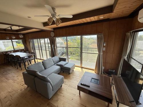 Private villa with natural hot spring rock bath for up to 9 guests Includes 3 bedrooms ideal for groups Mt Fuji view from the second floor Grandview Minamihakone