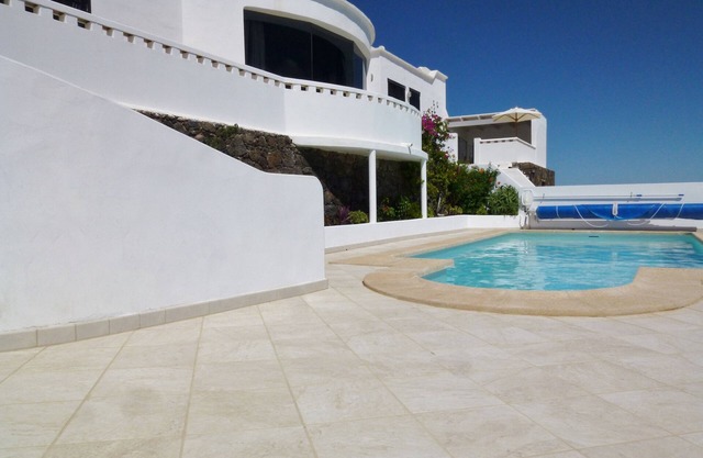 Private villa with stunning views and heated pool