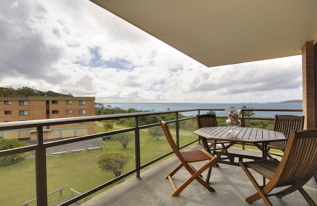 Promenade 11, 8 Intrepid Close - air conditioned unit with beautiful water views