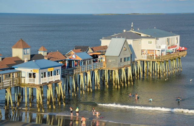 Promenade With All Inclusive Price, Close to Beach & Pier