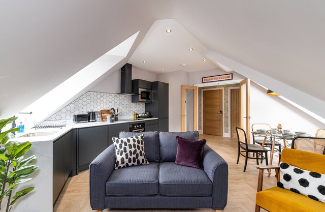 Properties Unique | Chelmsford Loft 6