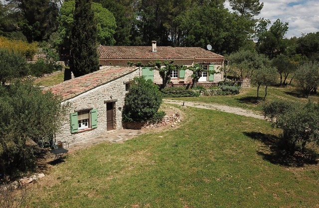 PROVENCE MAS OF ATYPICAL CHARACTERS