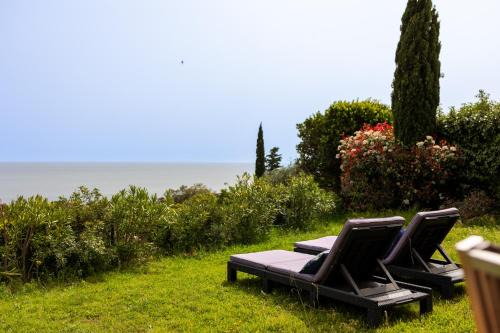 Provenzalisches Haus Homard - mit privatem Garten und Meerblick by Riviera HomeLife