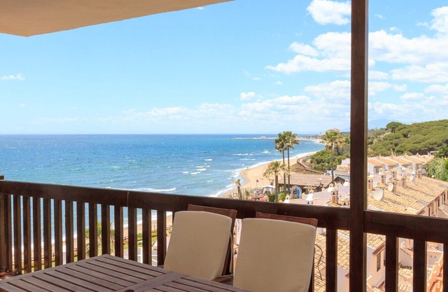 Puerta del Mar - Direct access to the beach