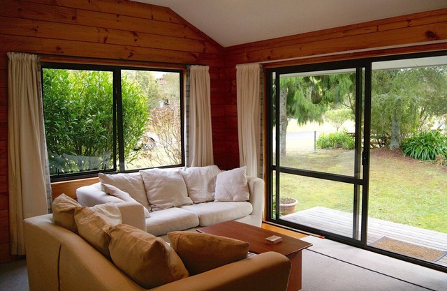 Puka Lodge (Front dwelling) - Pukawa Bay Home