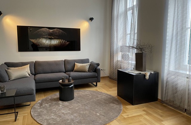 Pure Highlight Living 6 NEW