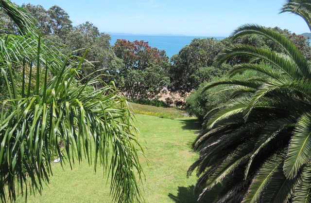 Pure New Zealand Pure Beachfront