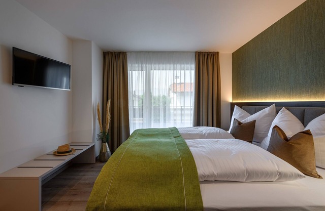 Pustrabase - Sambock Quarter - App. MOOS