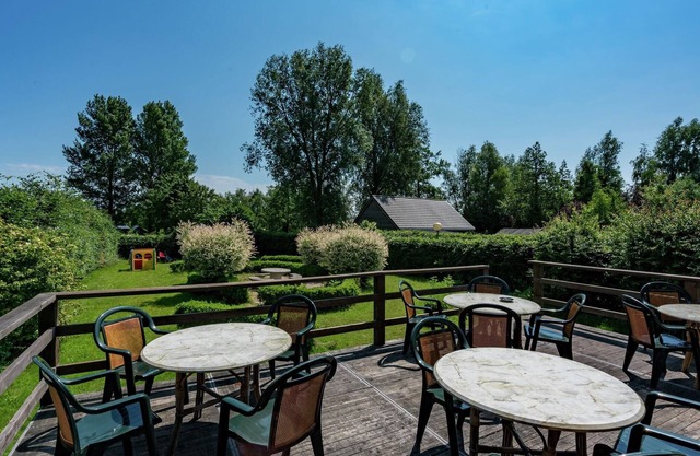 Quaint Holiday Home in Friesland by the Lake