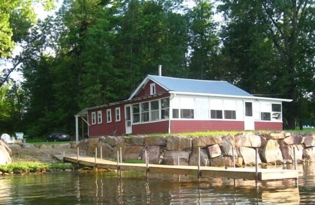 Quaint Lakeside Summer Camp with Spectacular Views