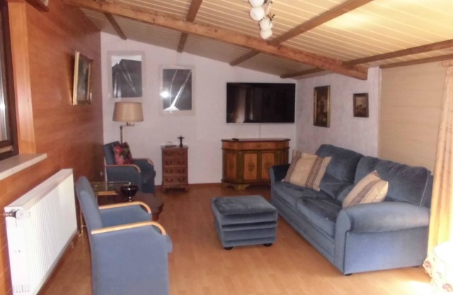 quaint quiet apartment in a great location