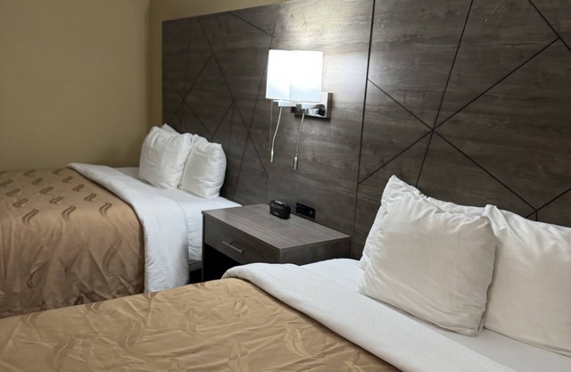 Quality Inn near I-72 and Hwy 51