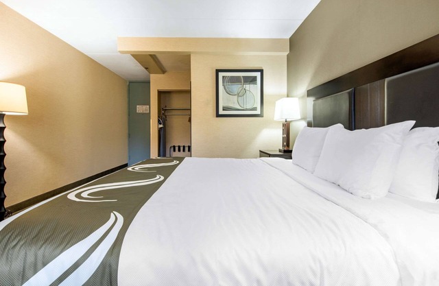 Quality Inn & Suites Charleston - Civic Center