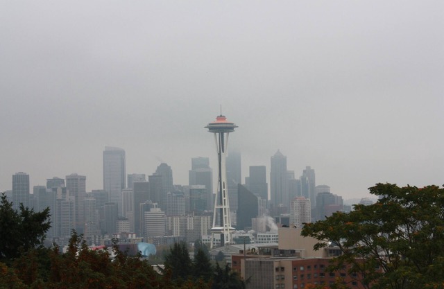 Queen Anne Castle, 1 Bedroom with Sweeping City and Sound Views, 8days max.