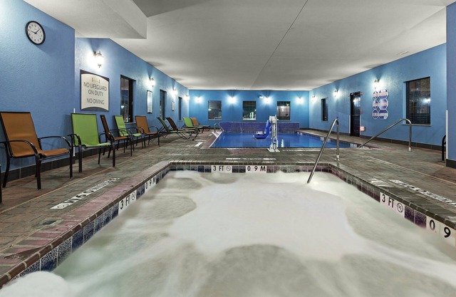 Queen Suite | Free Daily Breakfast, Indoor Pool + Fitness Center