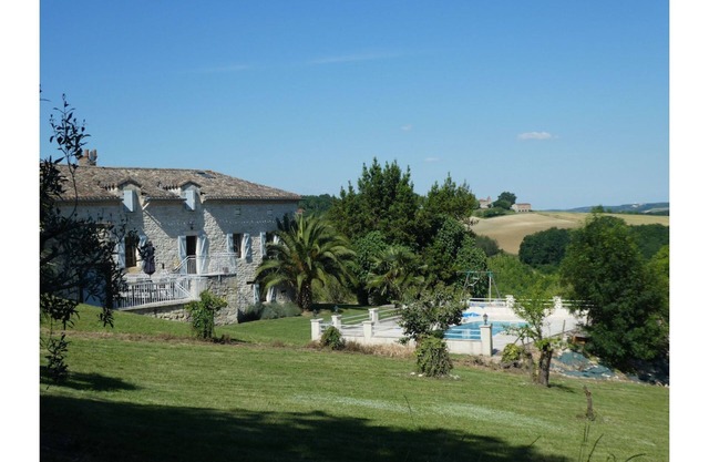 Quercy house, open view, private pool - 15 people