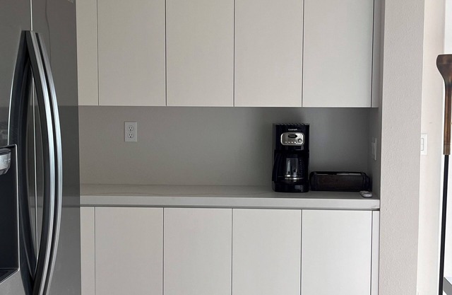 Quiet 1-br apartment in Berkeley Hills with amazing views and short walk to UCB